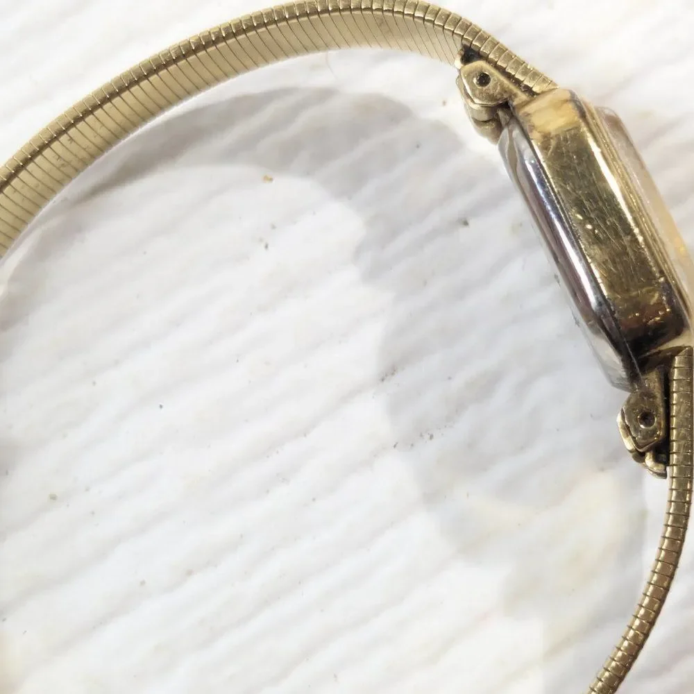 Vintage Seiko Watch Women Gold Tone square face 1100-5729 Manual Wind PARTS READ